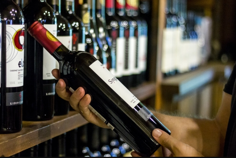 Ilustração blog https://www.homolog.abs-brasil.com/noticia/abs-estaduais/o-estado-do-rio-grande-do-sul-comemora-recorde-historico-na-venda-de-vinhos